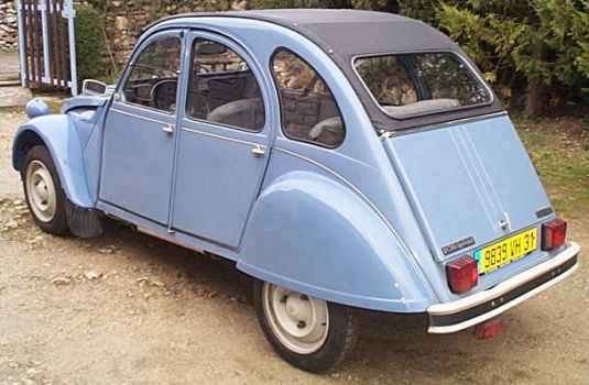 (c) www.frenchcars.fr.st 2002