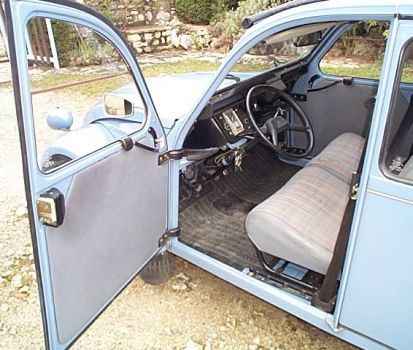 (c) www.frenchcars.fr.st 2002