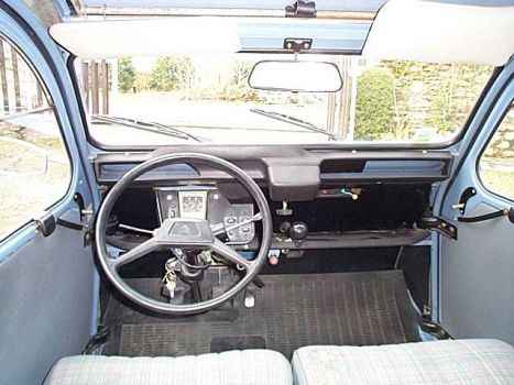 (c) www.frenchcars.fr.st 2002