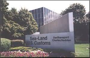 An US customs building